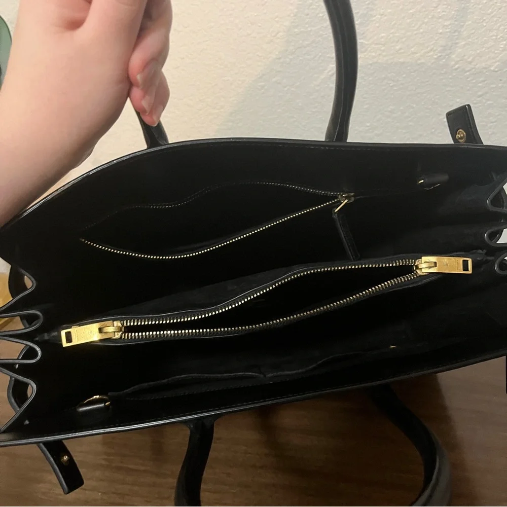 Saint Laurent Sac De Jour Small Black with Gold Hardware - Picture 10 of 16